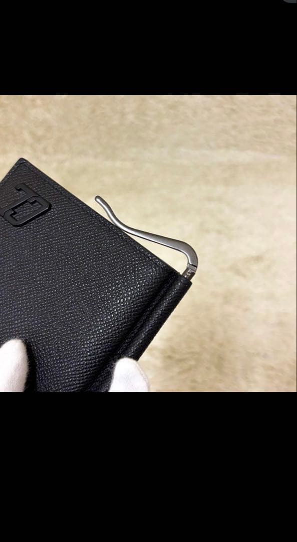 最終値下げ大特価　クリスチャンルブタン　マネークリップ