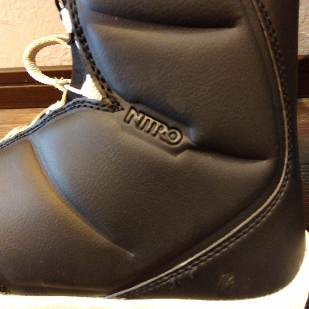 ナイトロ　超軽量　NITRO スノーボードブーツ　ムラサキスポーツ　23.5㌢