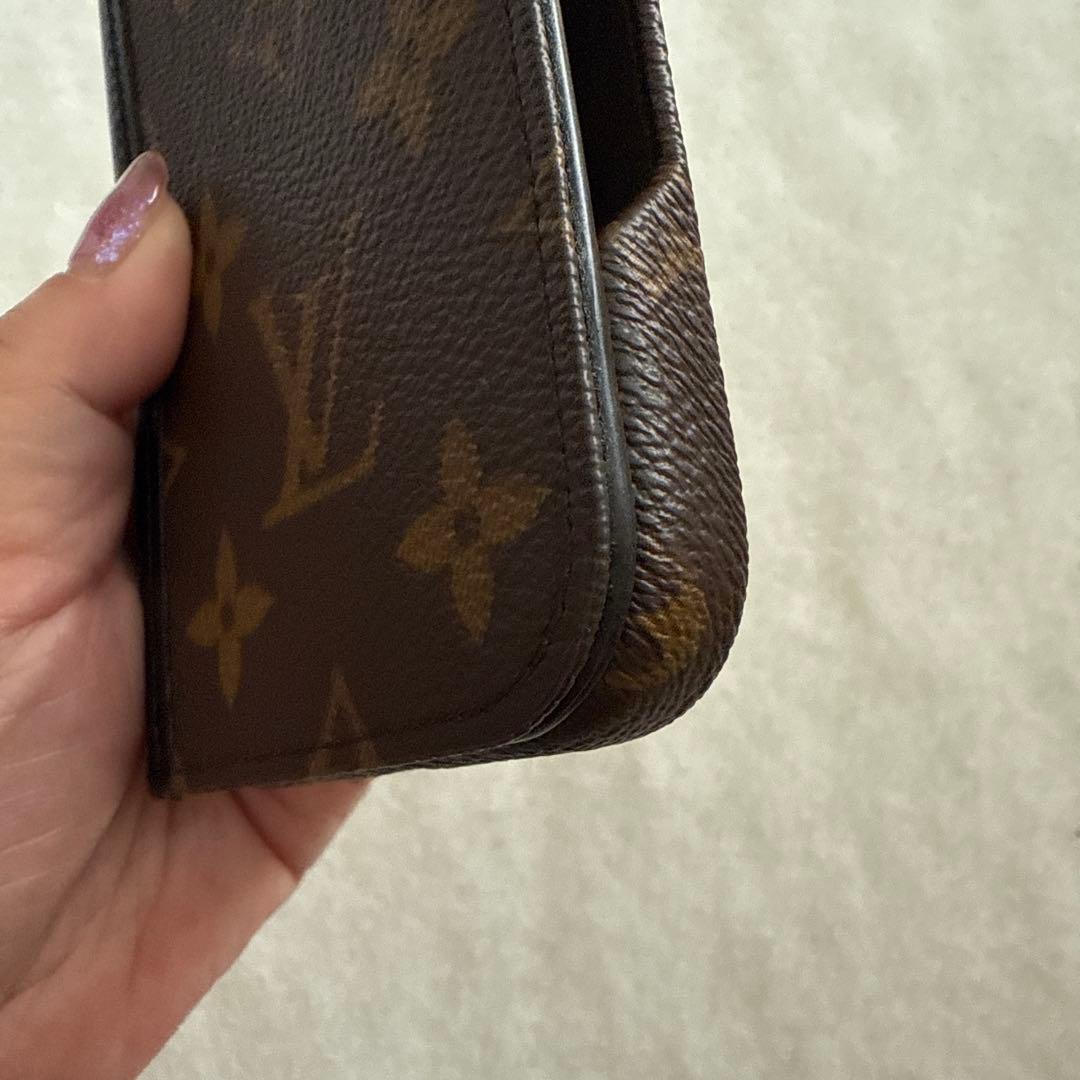 ルイヴィトンiPhone16Proケース