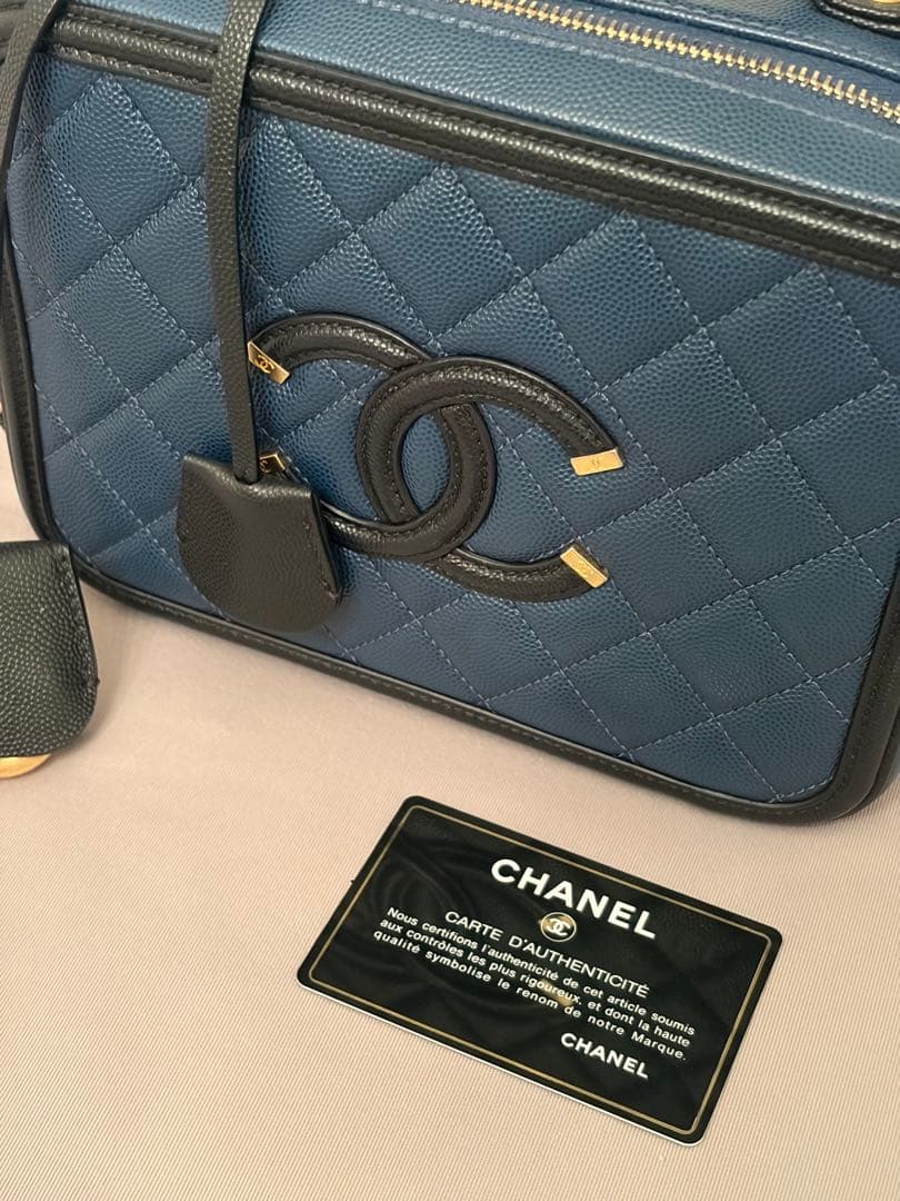 シャネル　スモールチェーン　バニティCCフィリグリー　ショルダーバッグ