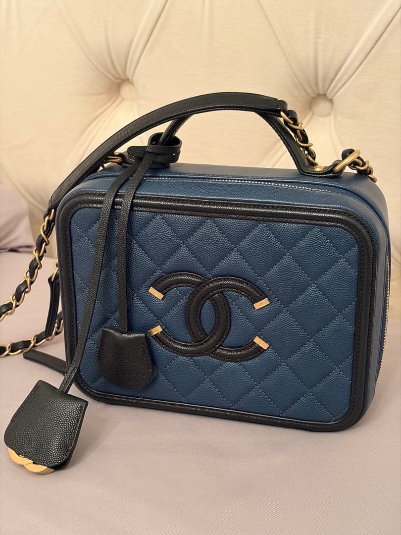 シャネル　スモールチェーン　バニティCCフィリグリー　ショルダーバッグ