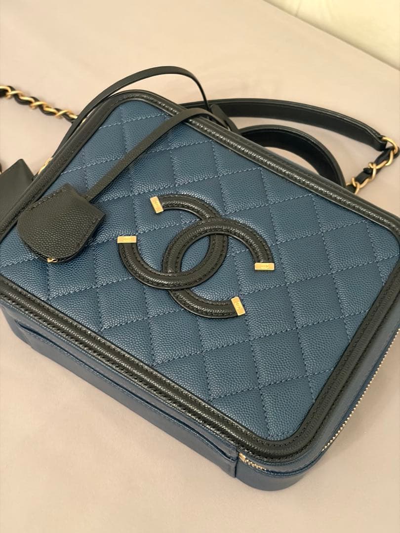 シャネル　スモールチェーン　バニティCCフィリグリー　ショルダーバッグ