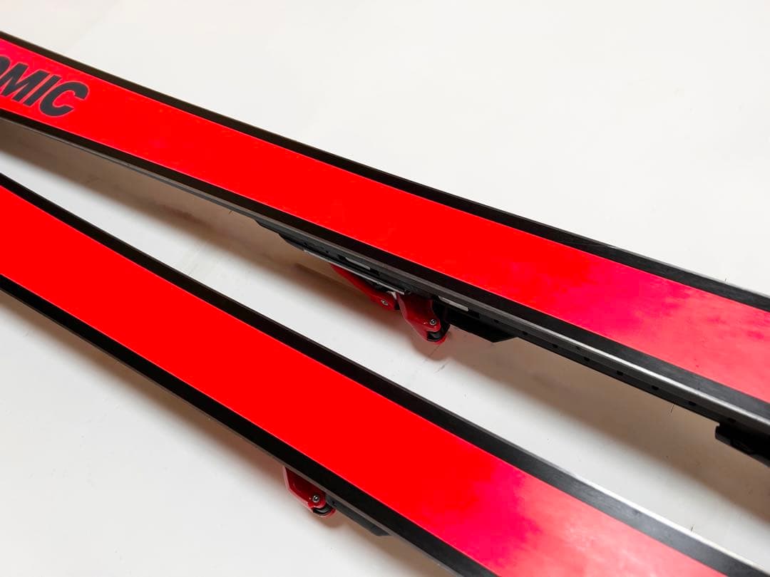 美品　滑走日数極少　アトミックATOMIC REDSTER S9i pro