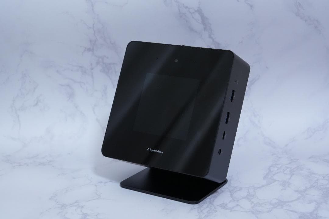 MINISFORUM AtomMan X7 Ti Ultra9 185HミニPC