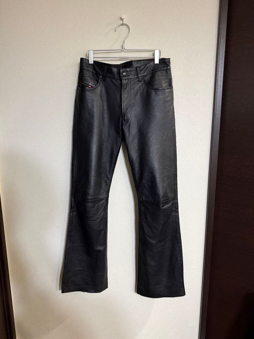 DIESEL ブラックレザー フレアパンツ