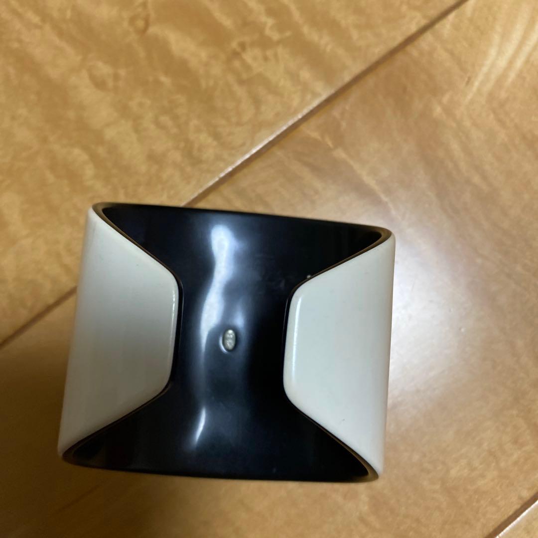3月9日まで値下げCHANEL 二重Cロゴ バングル　ビンテージ