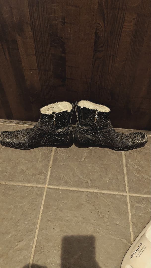 ヒロムタカハラ蛇革エナメルショートブーツ