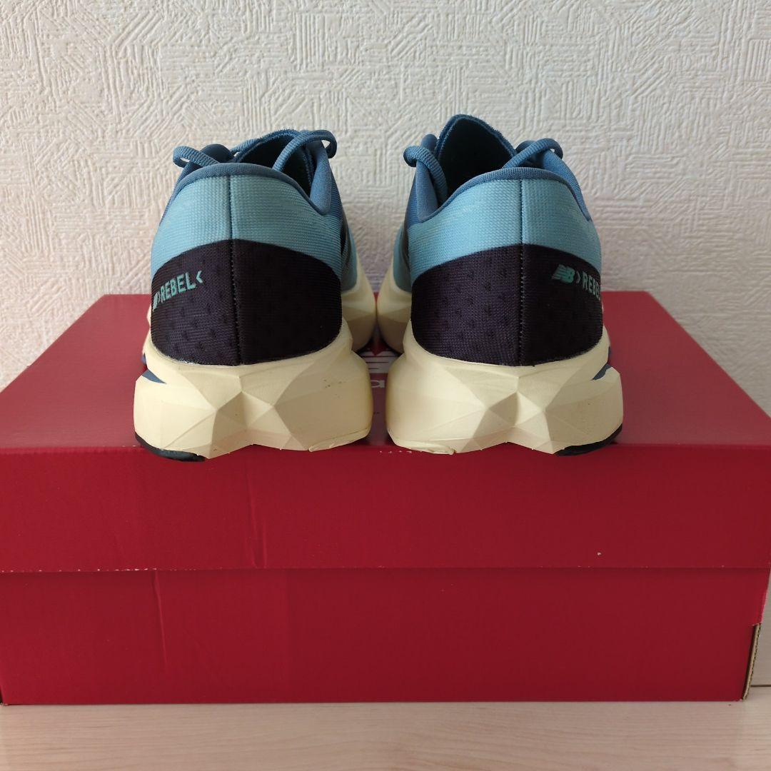 セール8日迄【生産終了人気完売カラー】ニューバランス フューエルセル レベルv4