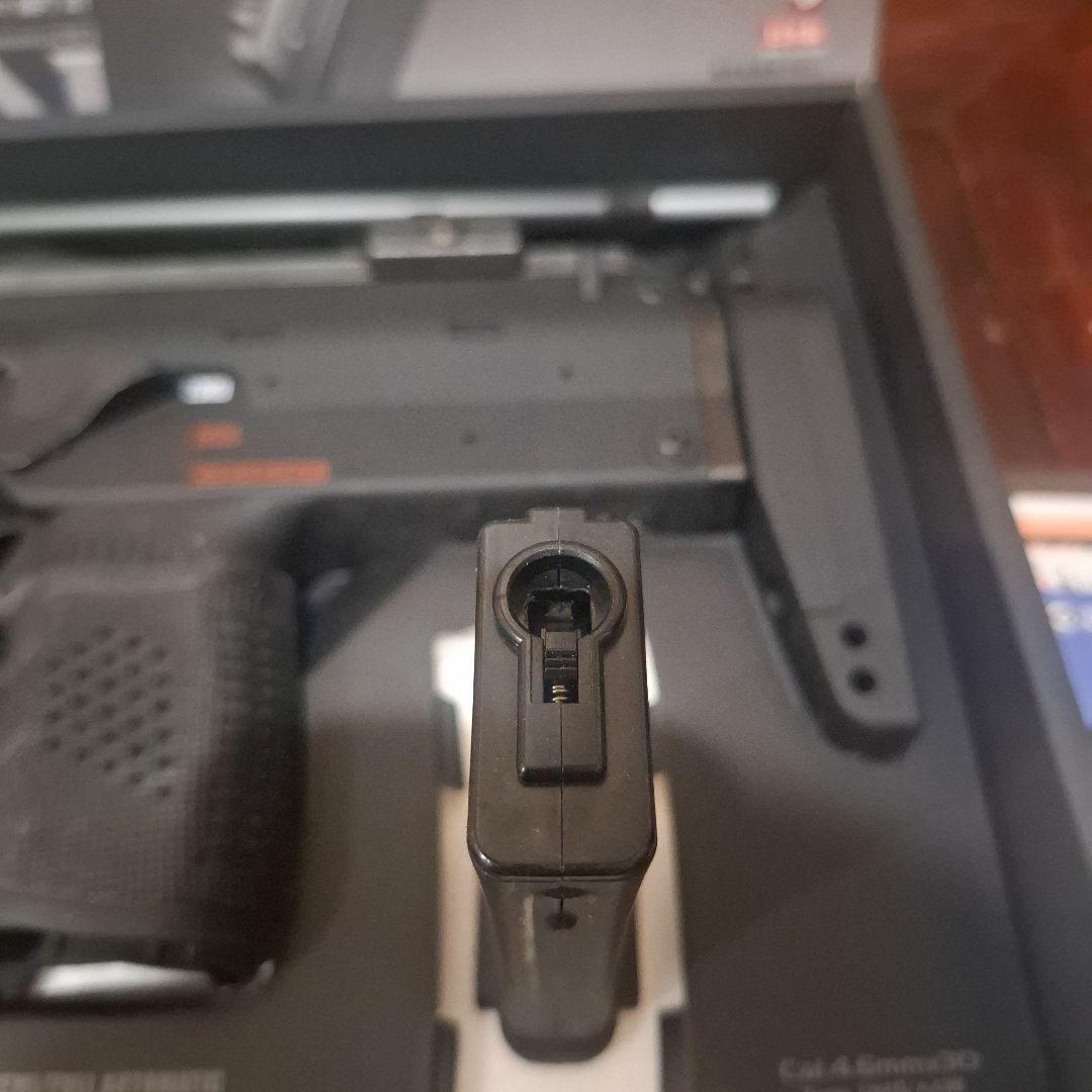 【最終値下】東京マルイ MP7A1 電動ガン 100連ロングマガジン3本付き