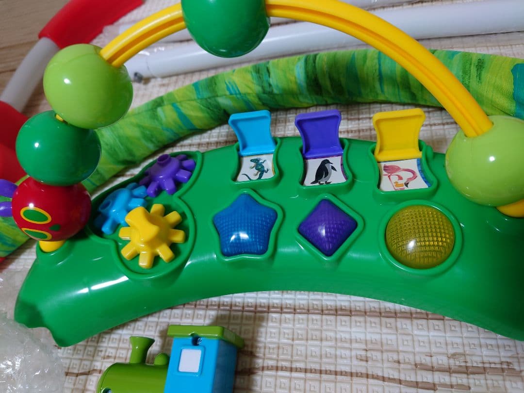 はらぺこあおむし　アクティビティジャンパー　Eric Carle ベビージム