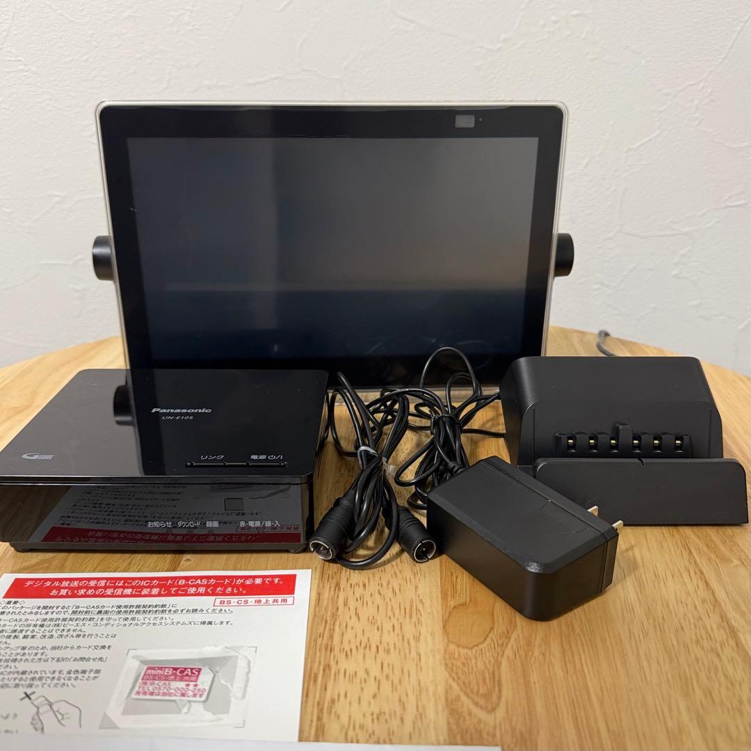 【美品】パナソニック 10V型 ポータブル 液晶テレビ UN-10CN10-K