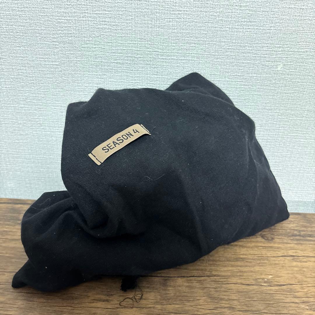 個人装備 yeezy season 4 combat boot