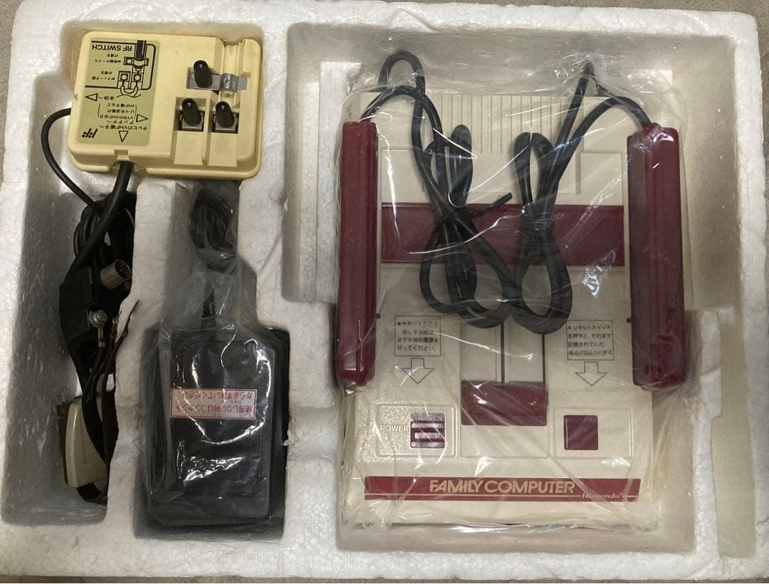 ファミコン本体　HVC-001　動作未確認