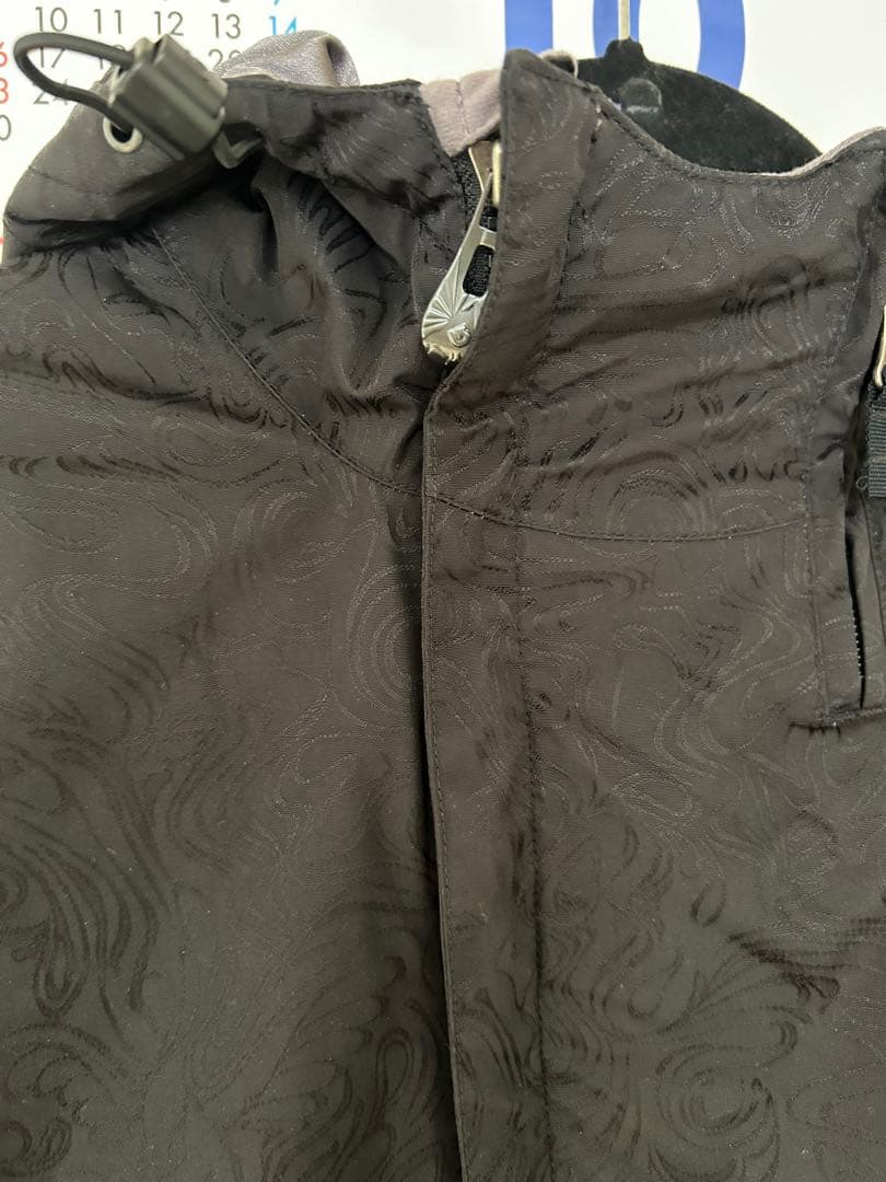 burton スノボーウェア　上下セット　レディース