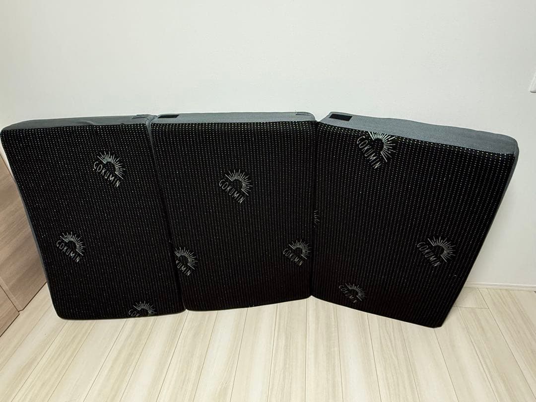 【送料込み・美品】GOKUMIN マットレス 厚さ15cm　シングル