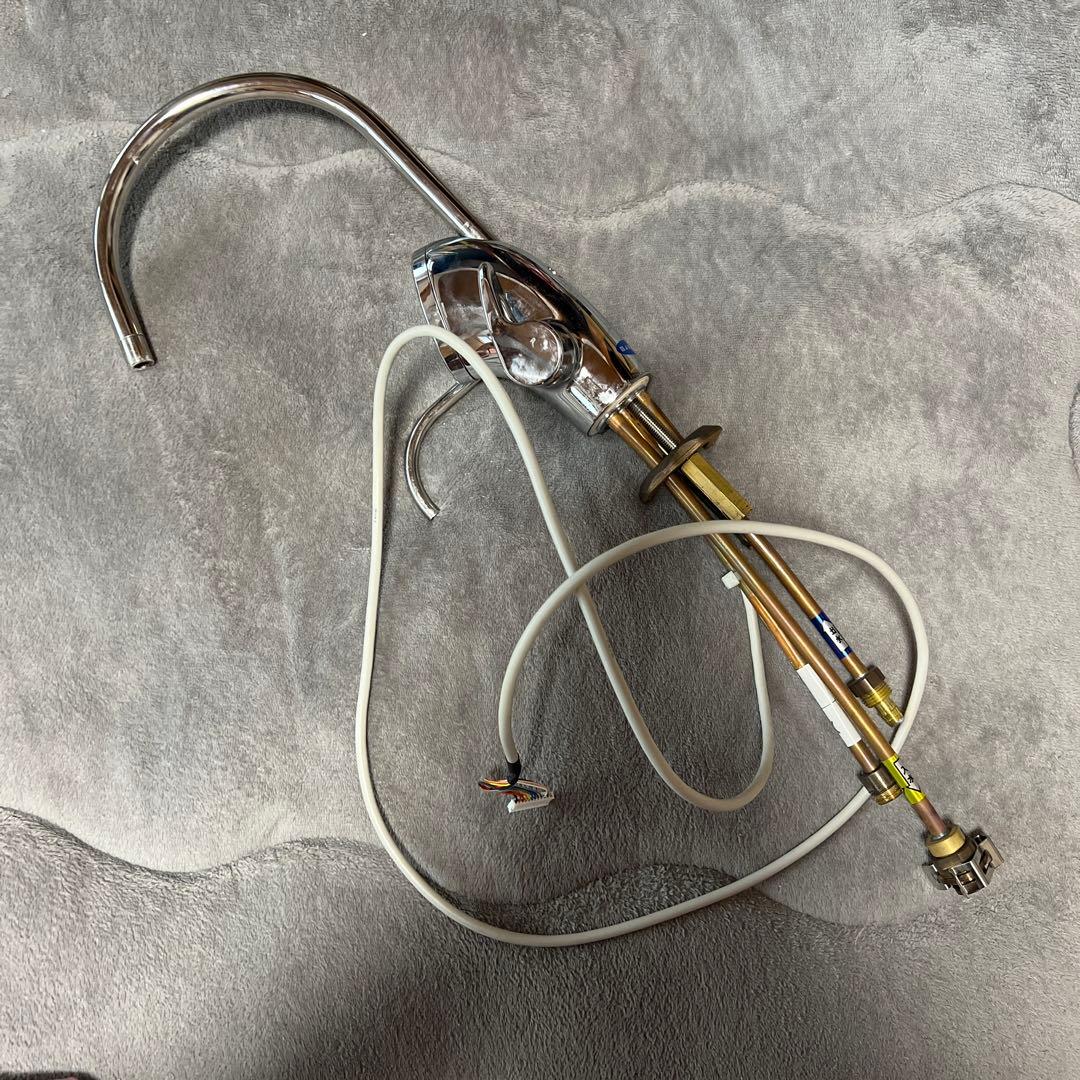 浄水器　三和　還元水RW100e