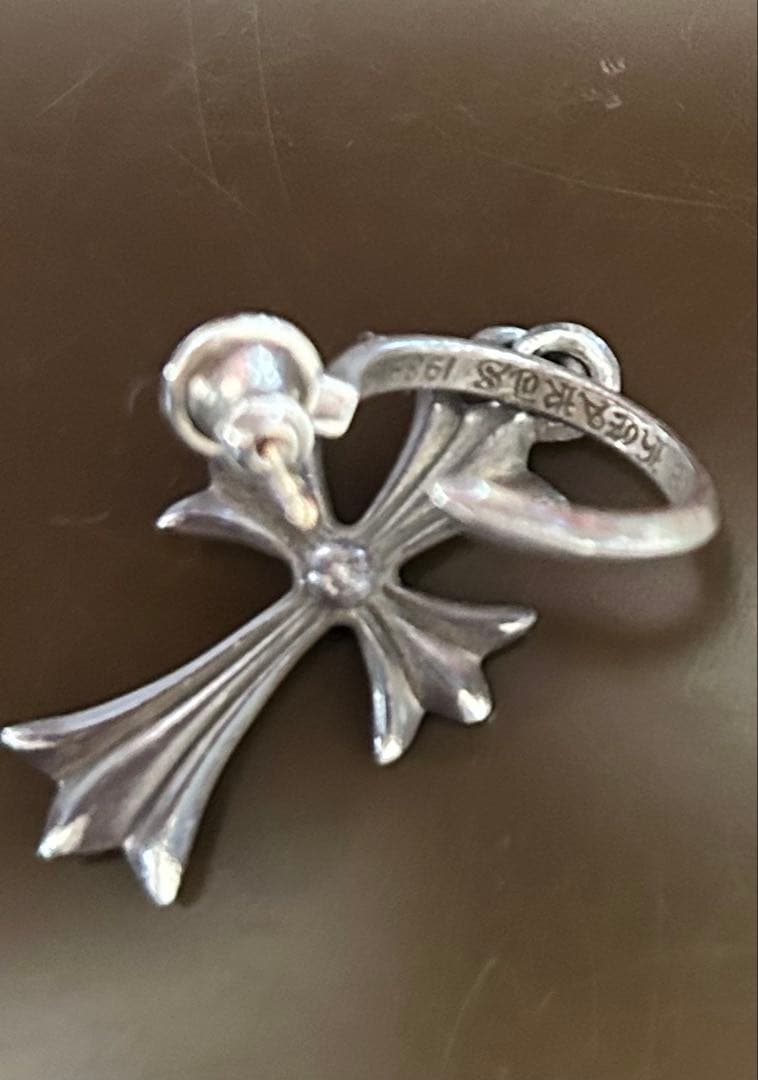 クロムハーツ クロスフープピアス