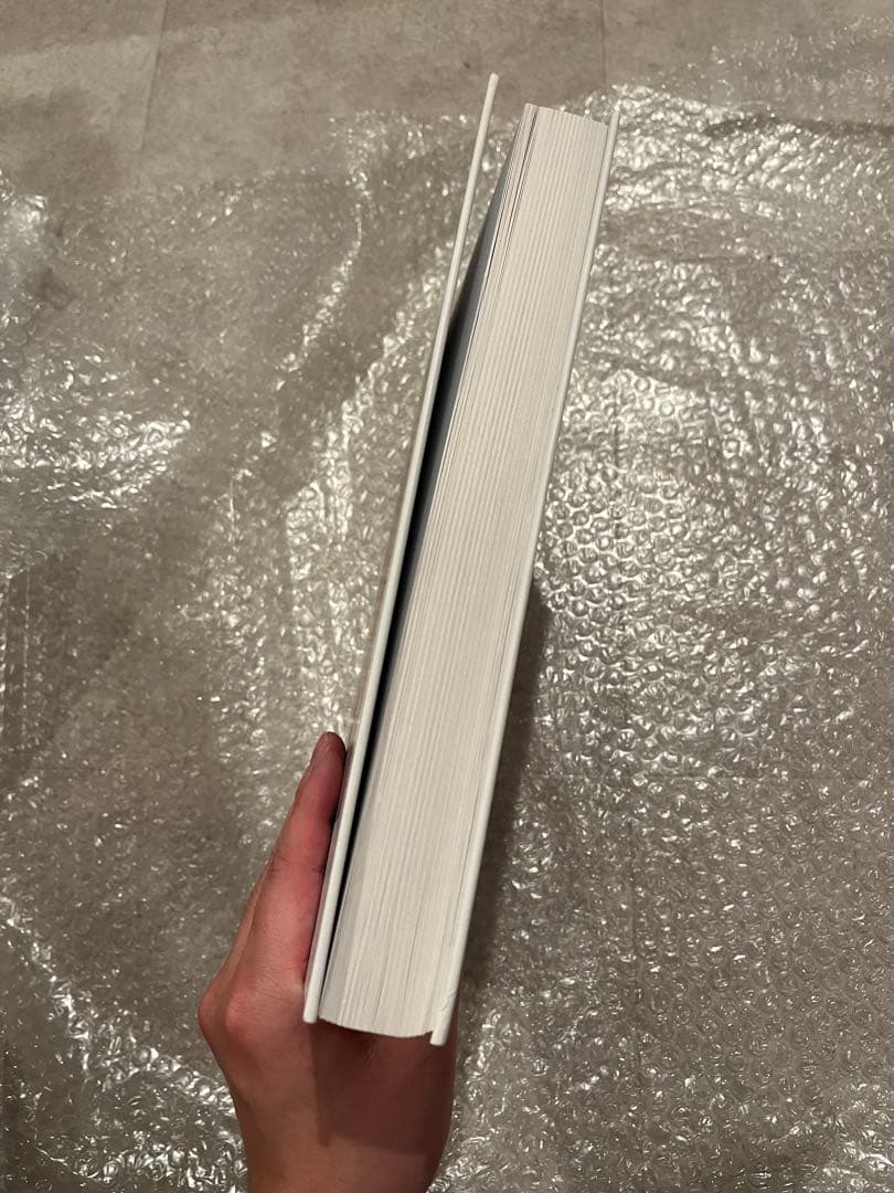 アート・デザイン・音楽 Viviane Sassen IN AND OUT OF FASHION