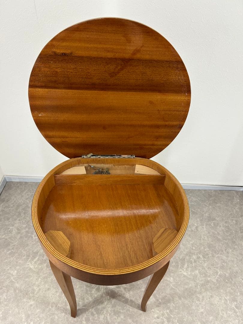 送料込み⭐︎天板収納オルゴール付き円形木製サイドテーブル