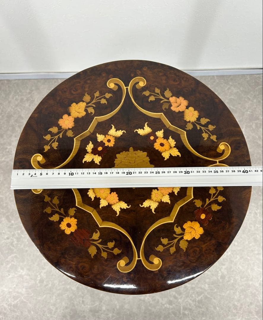 送料込み⭐︎天板収納オルゴール付き円形木製サイドテーブル