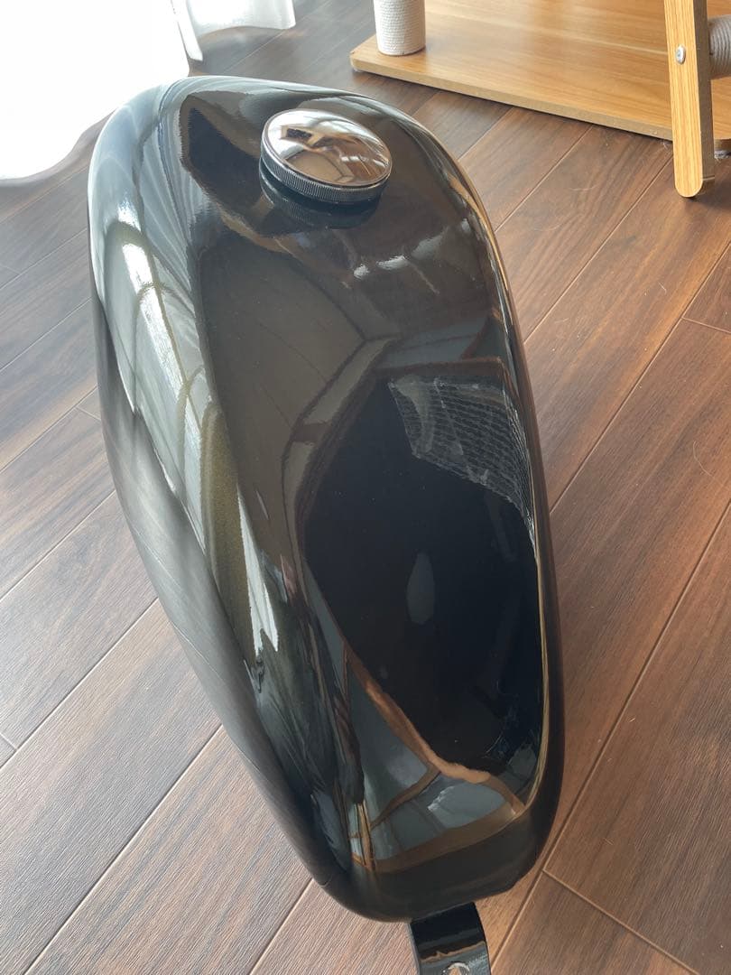 バルカン400 スポーツスター　タンク