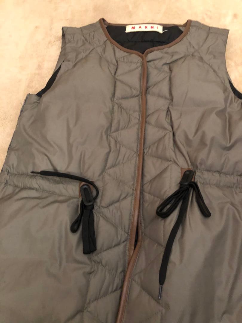 オシャレ　MARNI ベストジレダウンコート
