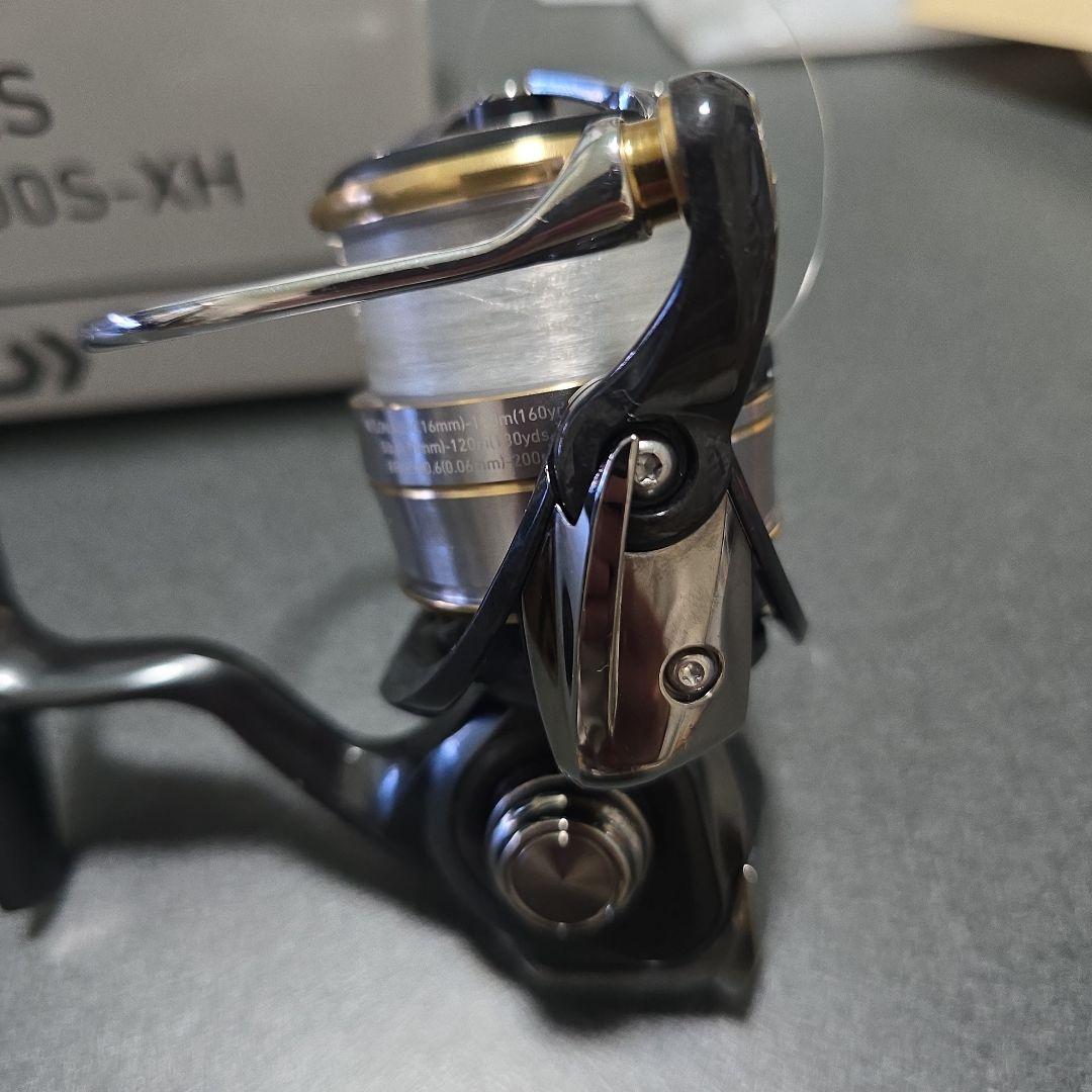 LUVIAS FC LT 2500S-XH スピニングリール