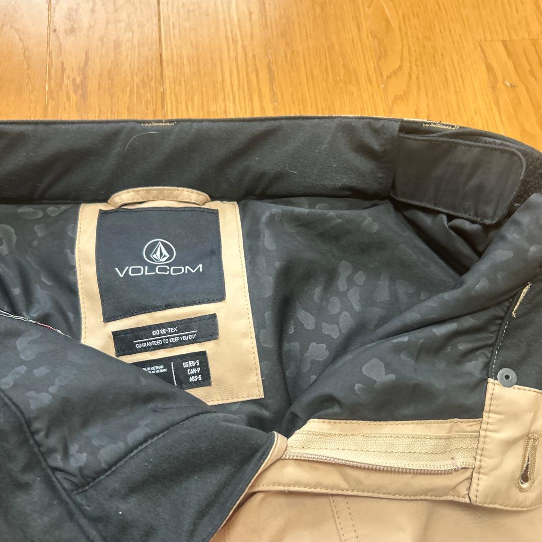 HOLDEN スノーボードウェア VOLCOMパンツ