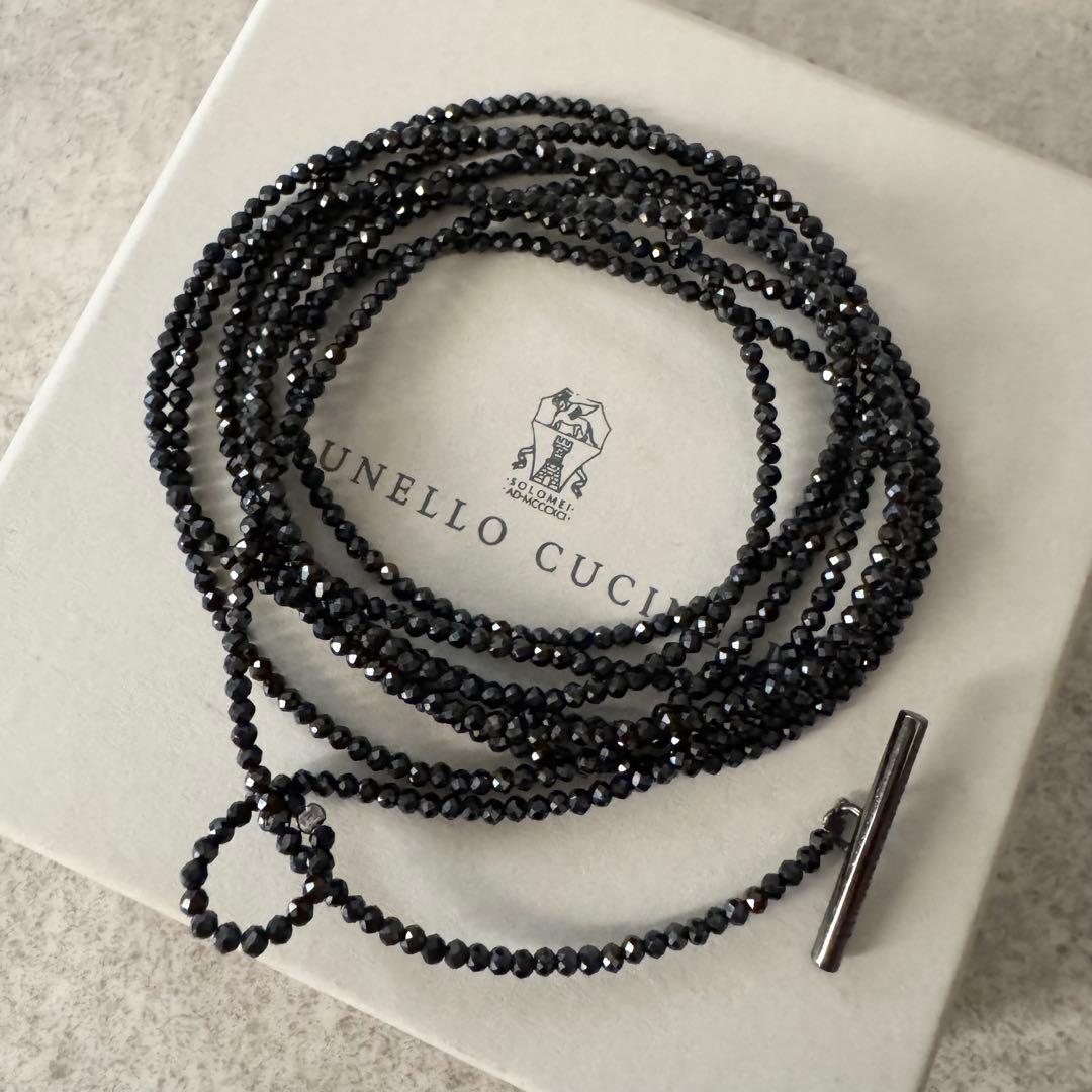 ブルネロクチネリ　ネックレス　モニーレ　ビース　ビジュー　黒　ロング　箱付き
