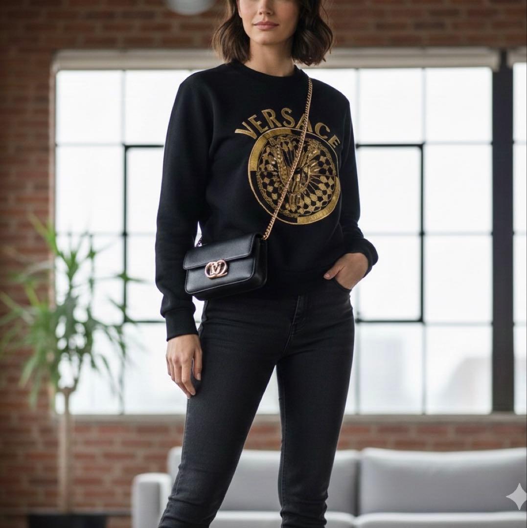 希少サイズ品✨ VERSACE ヴェルサーチ ゴールド刺繍 スウェット 黒 L