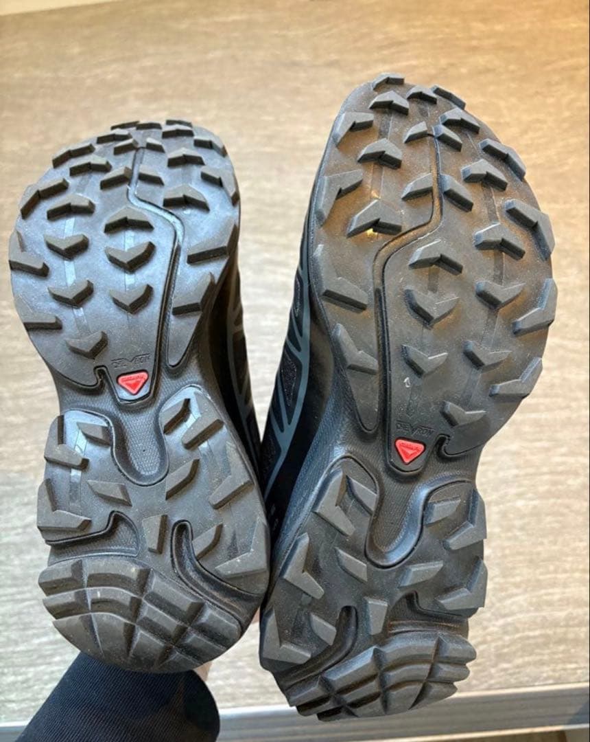 SALOMON XT-6 スニーカー ブラック