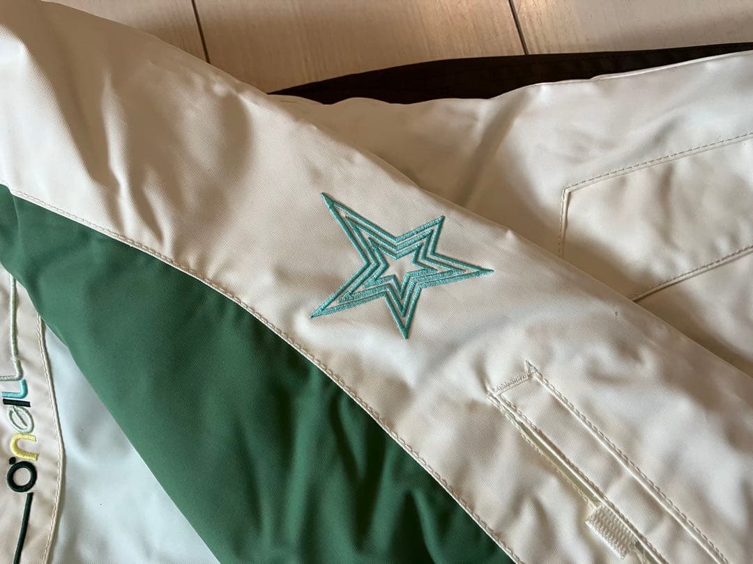 O'Neill スノーボードウェア 女性用