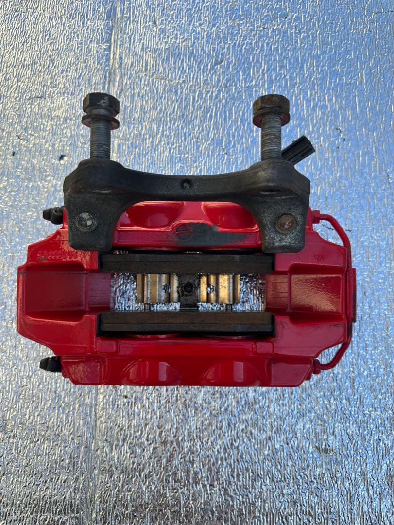 アバルト595シリーズ3 最終型 ブレンボキャリパー ツーピースドリルドローター