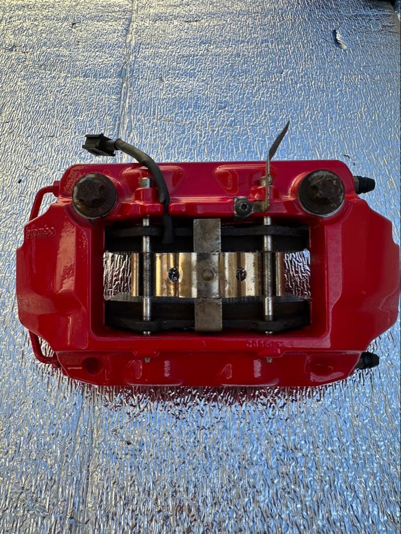 アバルト595シリーズ3 最終型 ブレンボキャリパー ツーピースドリルドローター