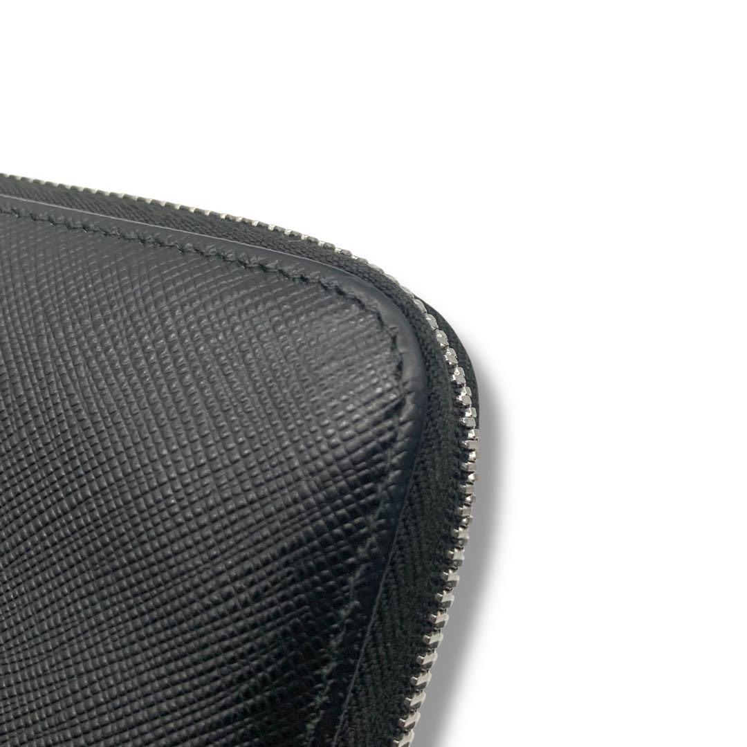 極美品！　PRADA ブラック レザー 長財布　三角ロゴ　ウォレット