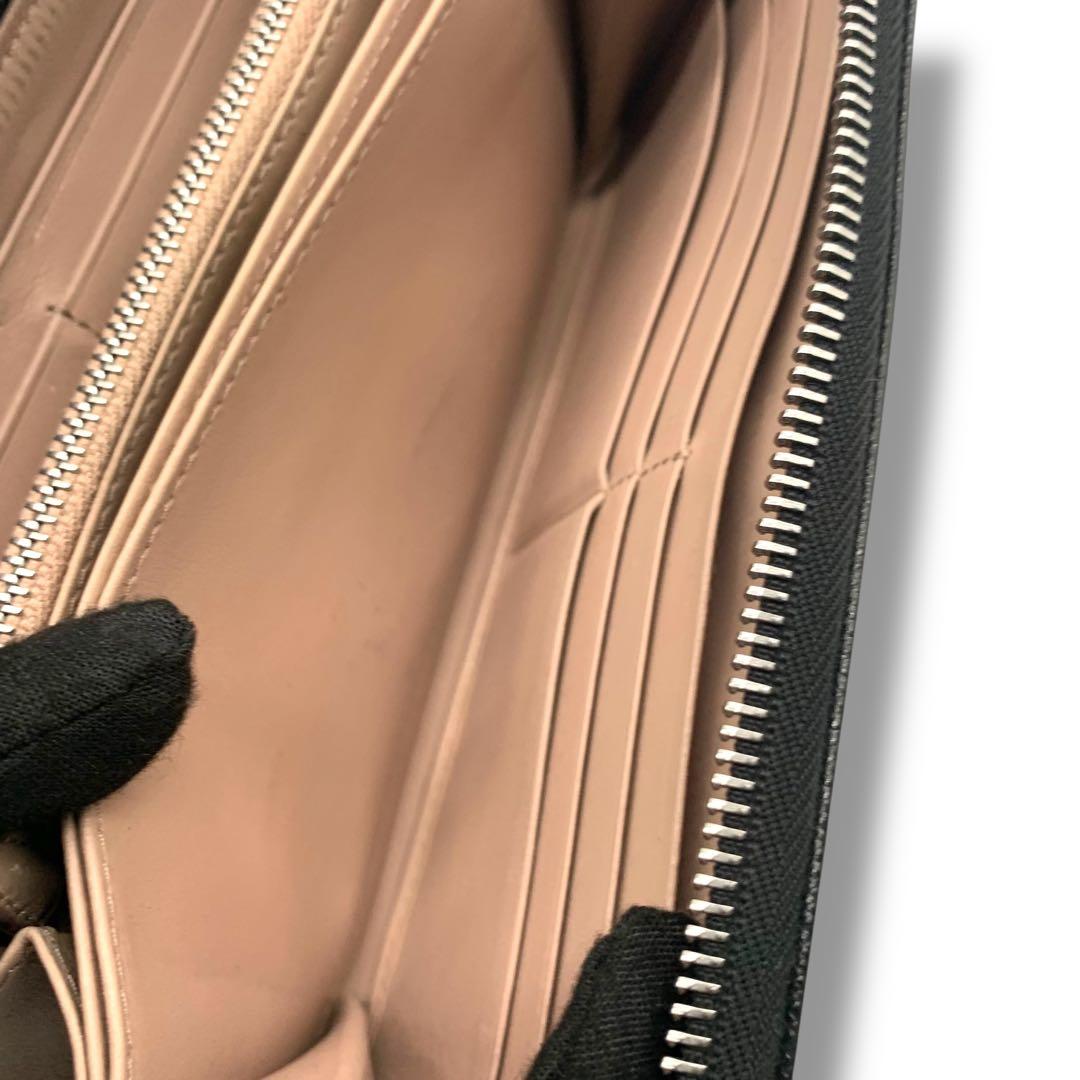 極美品！　PRADA ブラック レザー 長財布　三角ロゴ　ウォレット