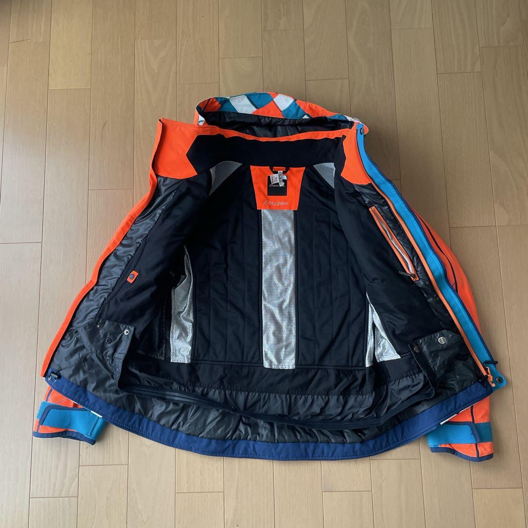 オンヨネ　ONYONE スキーウェア　デモチーム　サイズM 中古