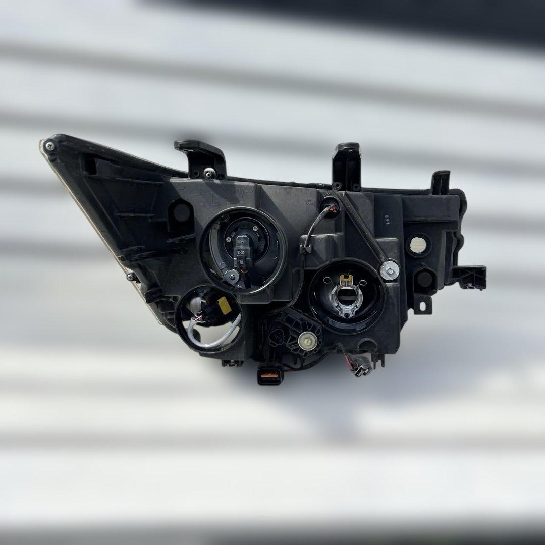 デリカD5MC前ヘッドライト 左右セット