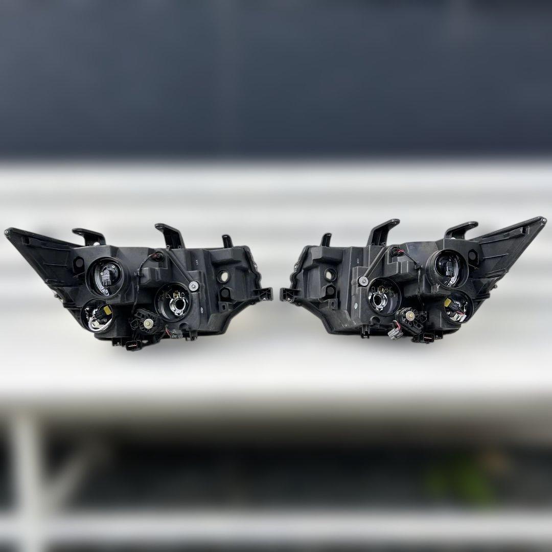 デリカD5MC前ヘッドライト 左右セット