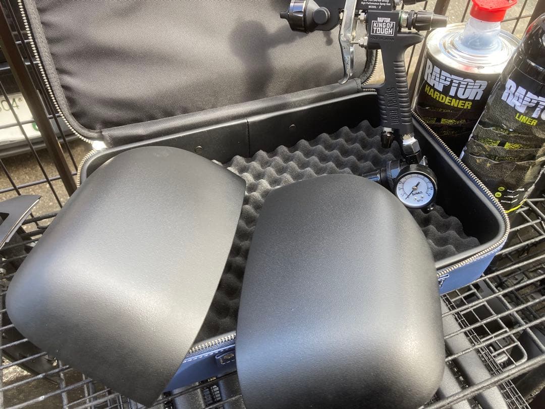 デリカd5前期後期対応ドアミラーカバーラプターライナー塗装