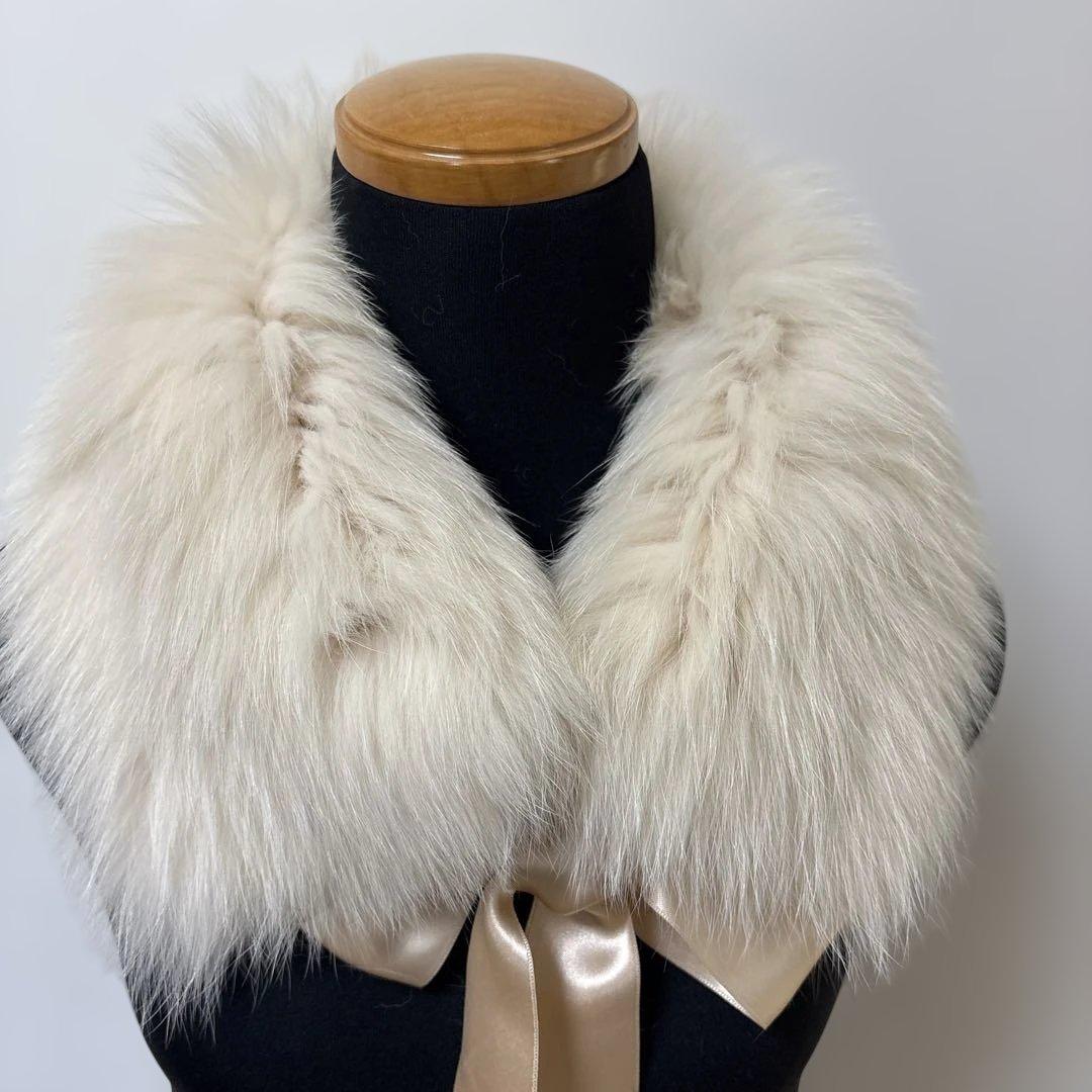 Max Maraマックスマーラ アイボリー ファー マフラー サテンリボン