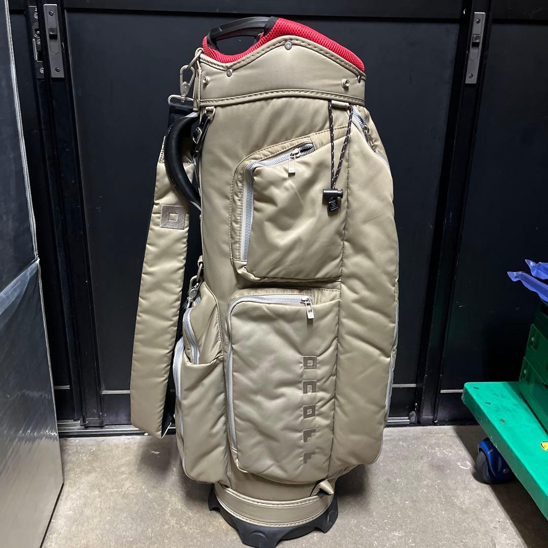 ONOFFオノフ　キャディバッグ