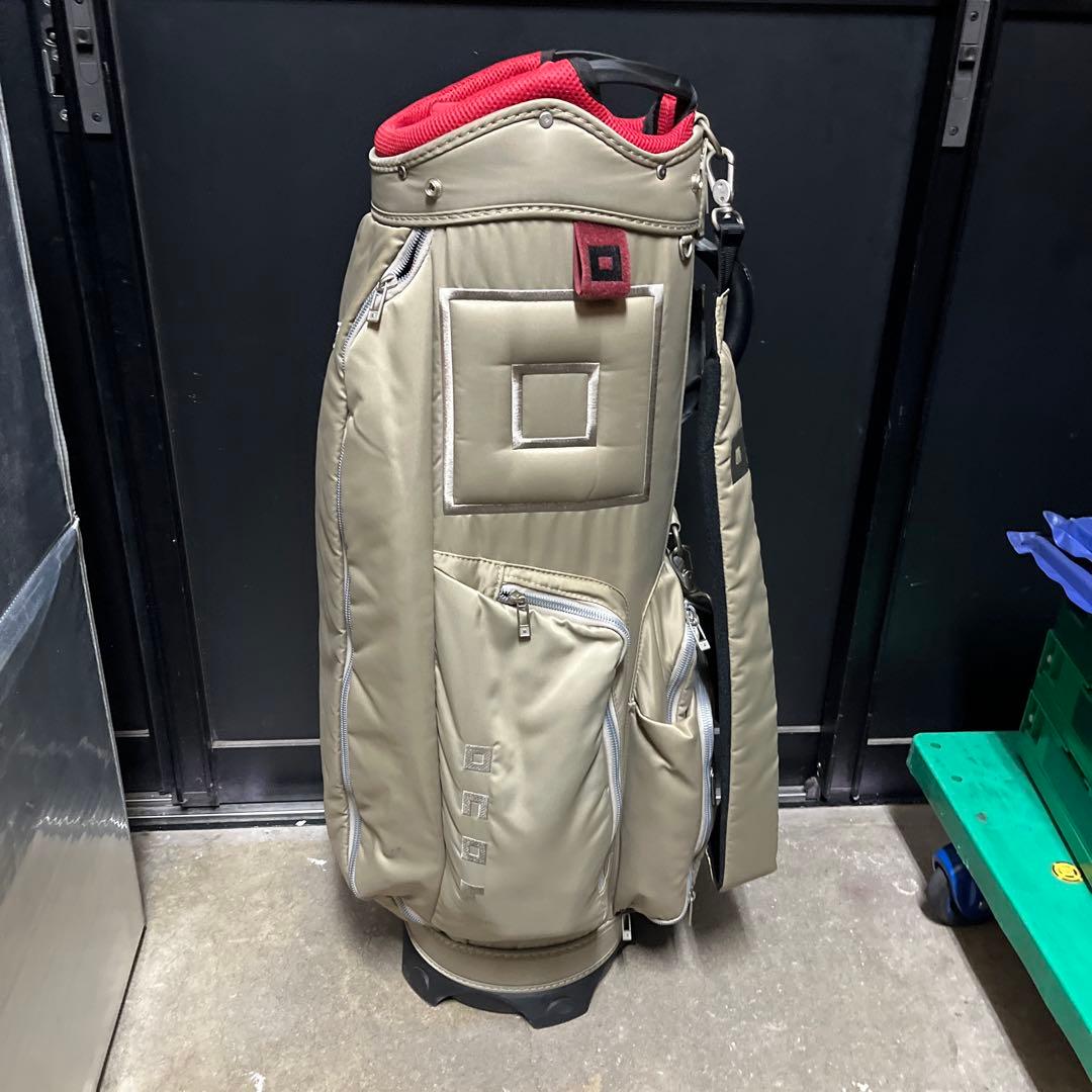 ONOFFオノフ　キャディバッグ