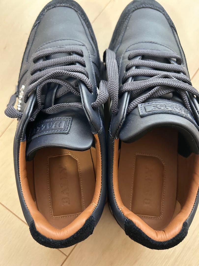 BALLY ネイビー スニーカー　箱保存袋付き