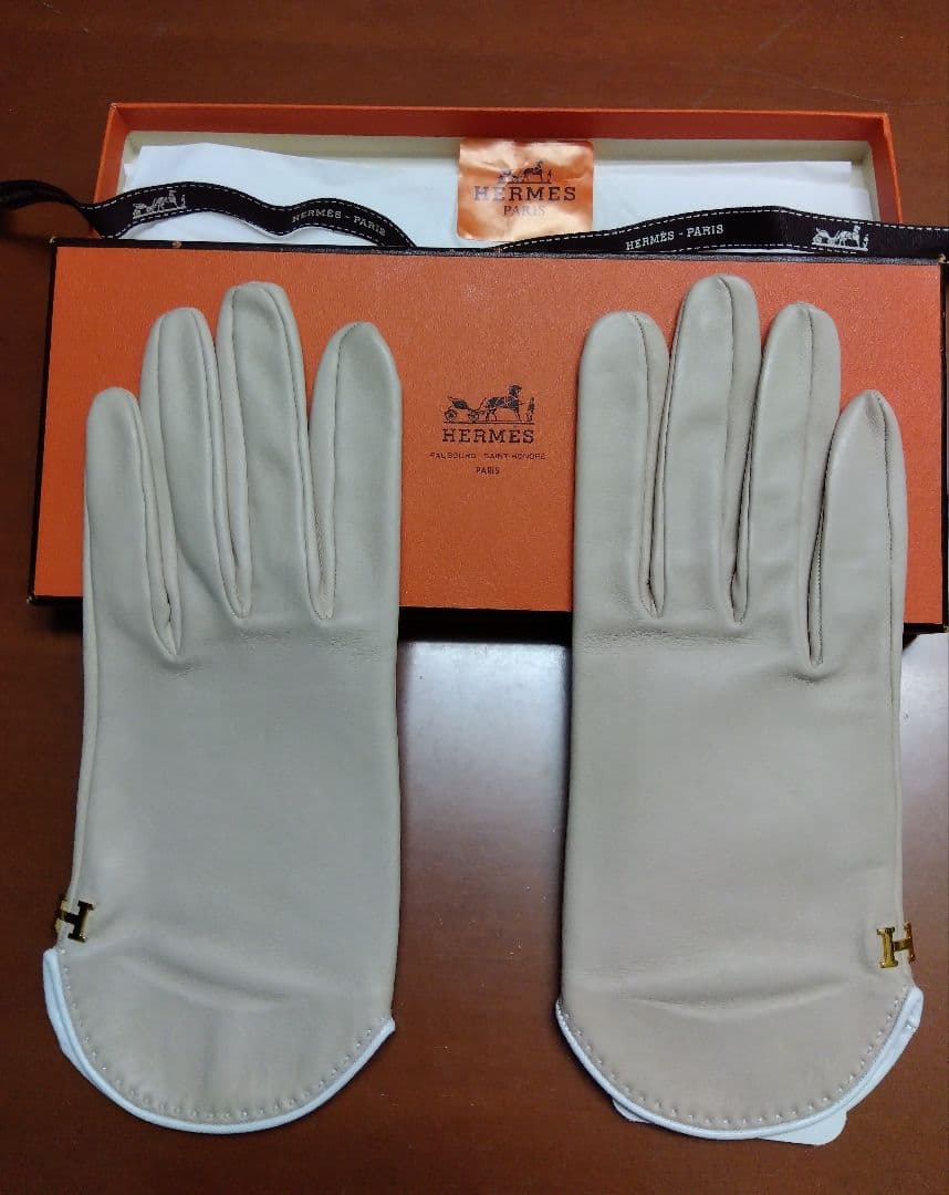 【最終値下げ】エルメス Hロゴ ラムスキン レザーグローブ ライトピンク