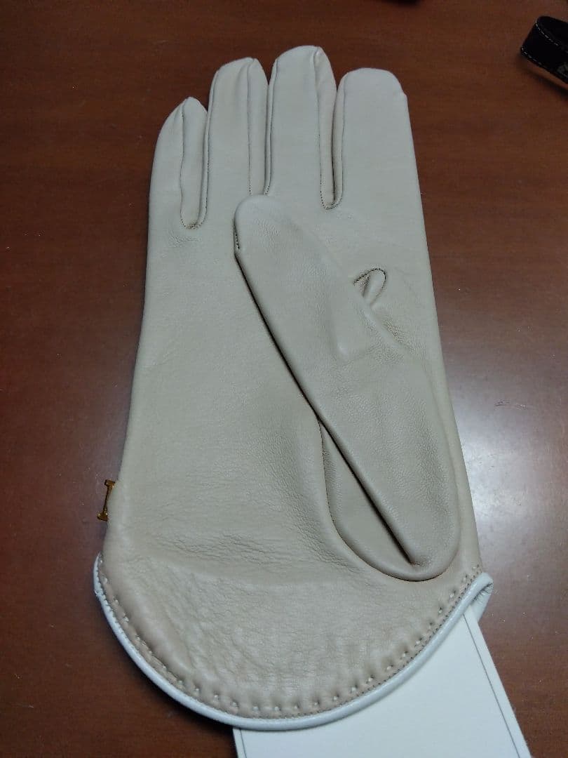 【最終値下げ】エルメス Hロゴ ラムスキン レザーグローブ ライトピンク