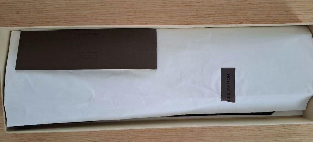 えりぃ　LOUIS VUITTON ブラック ダミエネクタイ　新品未使用品