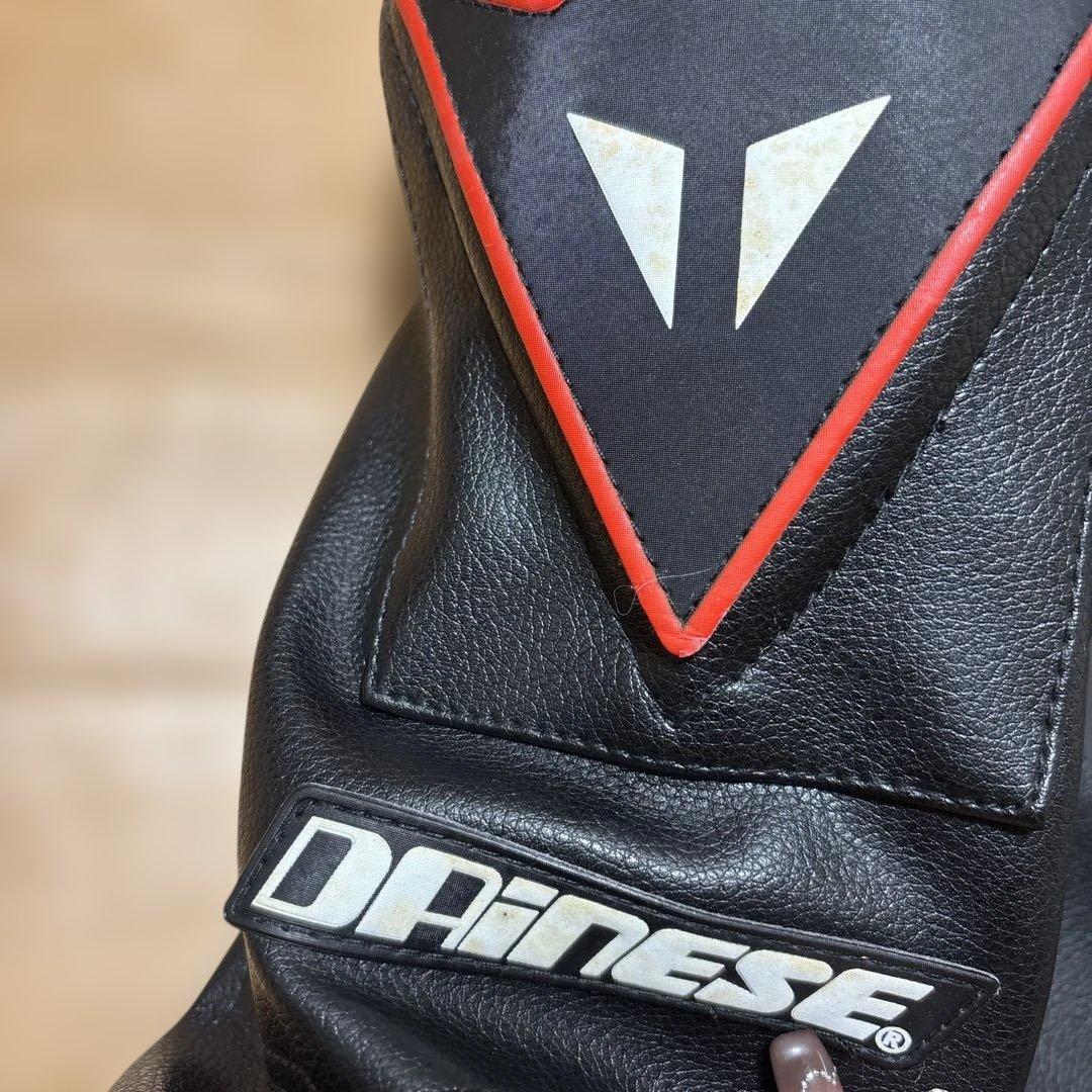 ダイネーゼのモーターサイクルジャケット、レザー