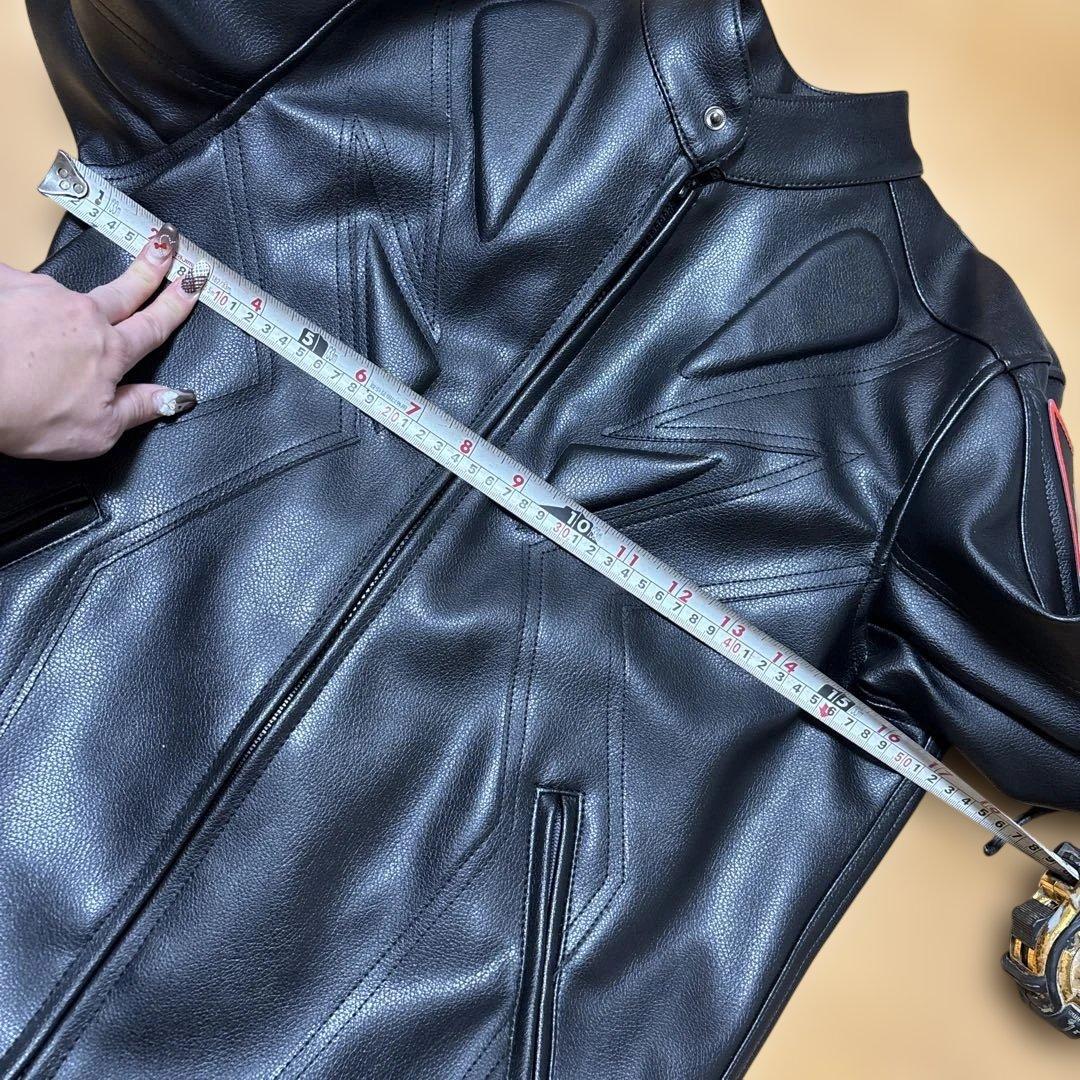 ダイネーゼのモーターサイクルジャケット、レザー