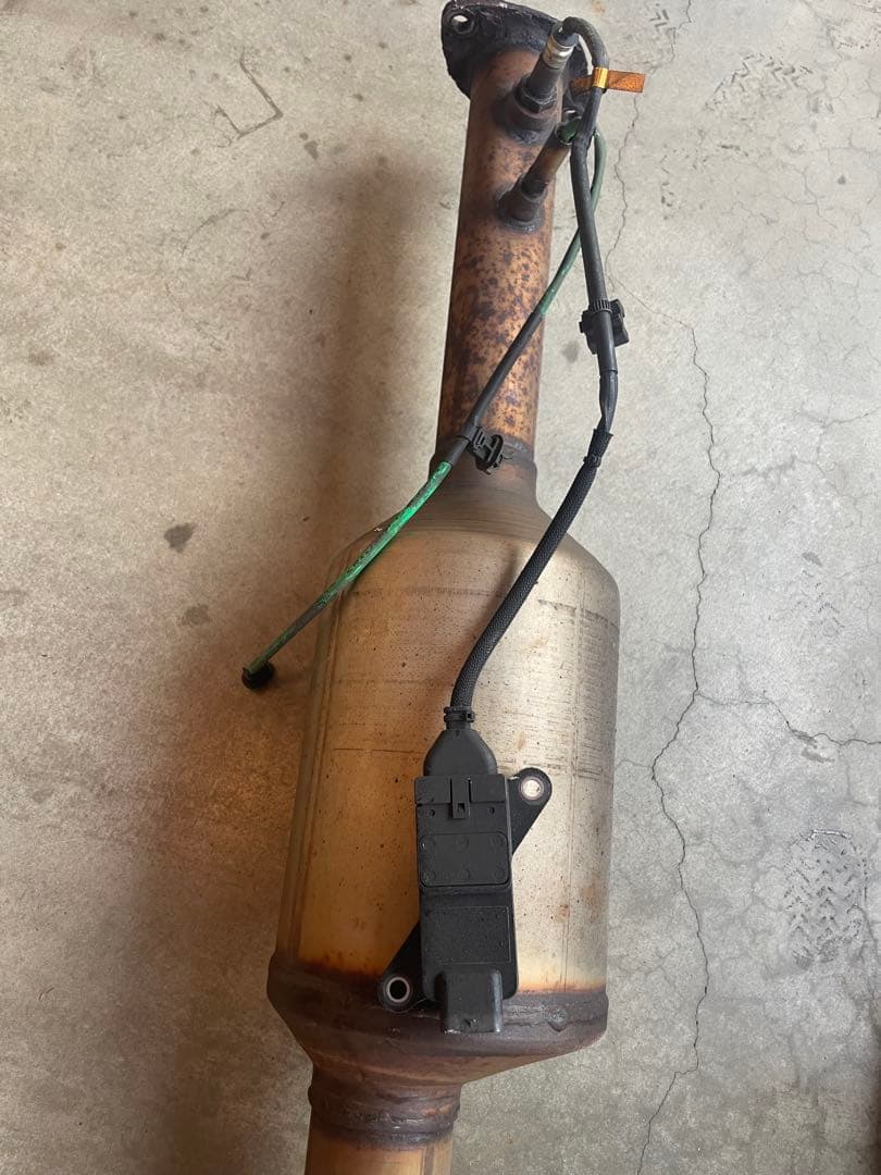 トヨタ　ハイエース　触媒　GDH